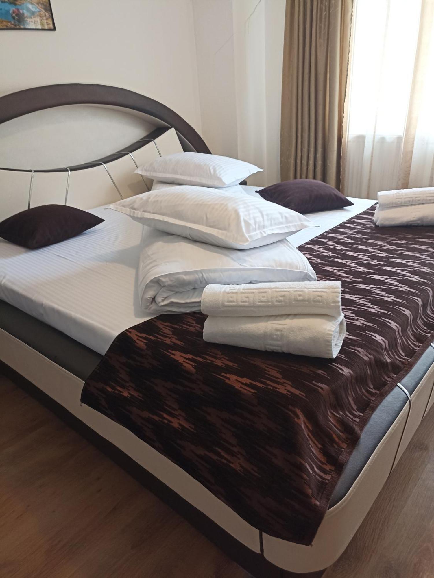Popasul Drumetului Transfagarasan Hotell Curtea de Argeş Eksteriør bilde
